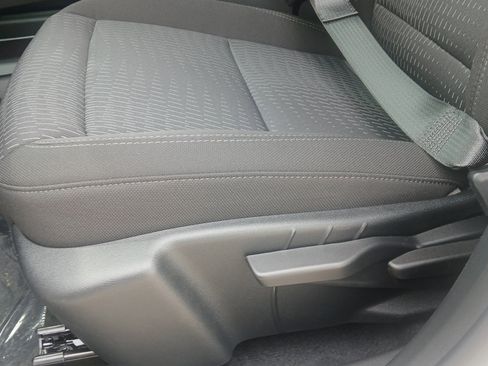 New 2026 Chevrolet Equinox LT FWD image 19