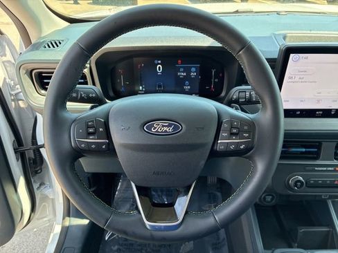Used 2025 Ford Maverick Lobo AWD/4WD image 16