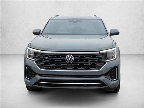 Used 2024 Volkswagen Atlas Cross Sport SEL Premium R-Line image 2