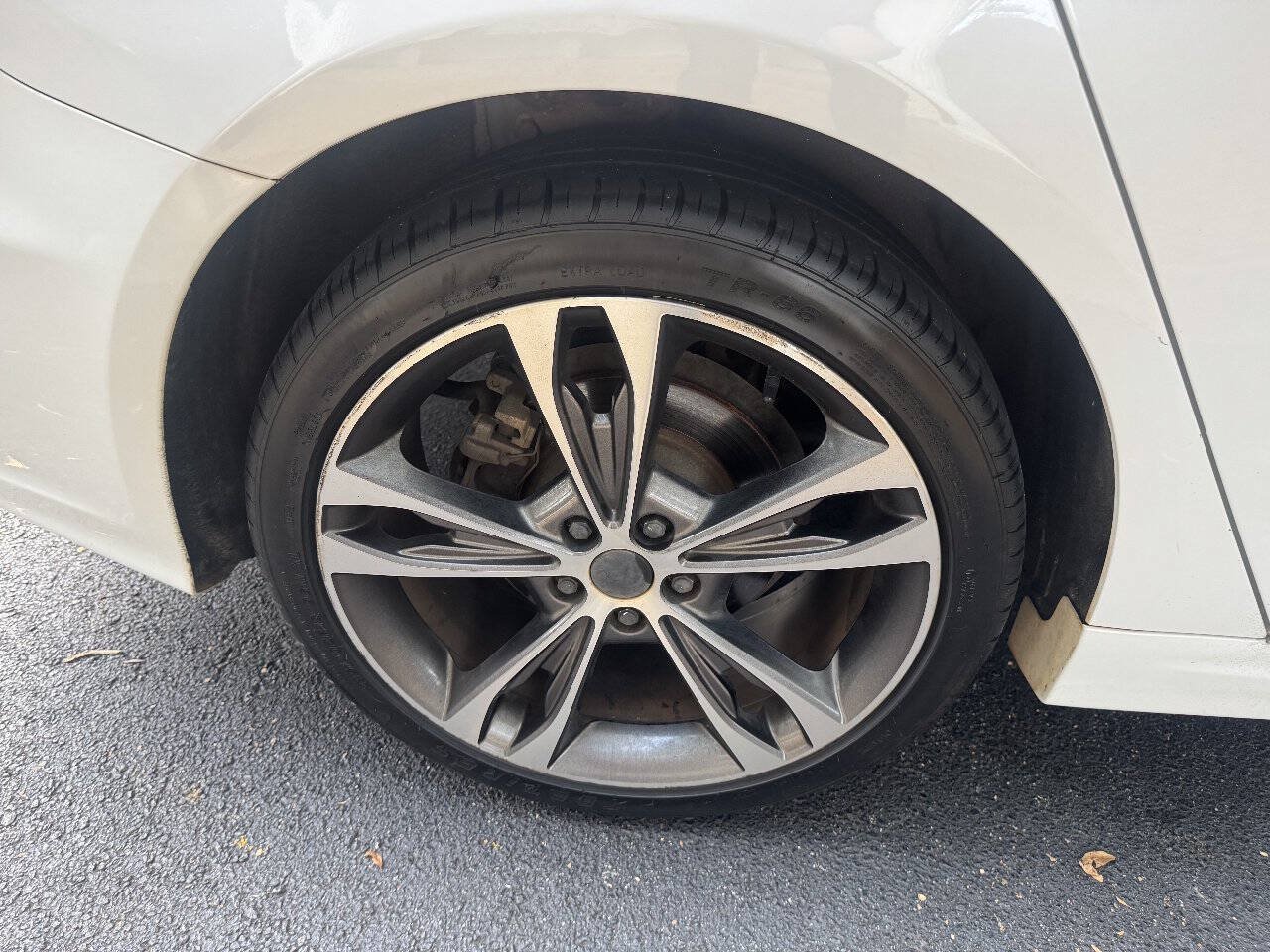 Used 2019 Ford Fusion Titanium AWD/4WD image 8