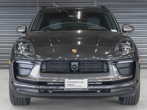Used 2026 Porsche Macan Turbo AWD/4WD image 8