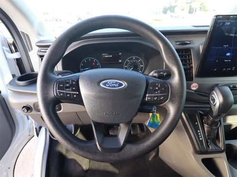 Certified 2022 Ford Transit 350 XLT image 17