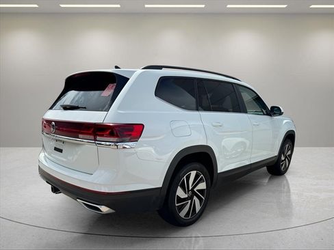 Used 2024 Volkswagen Atlas SE FWD image 4