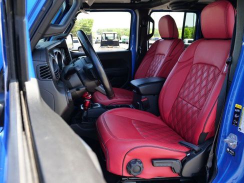 Used 2022 Jeep Gladiator Sport AWD/4WD image 3