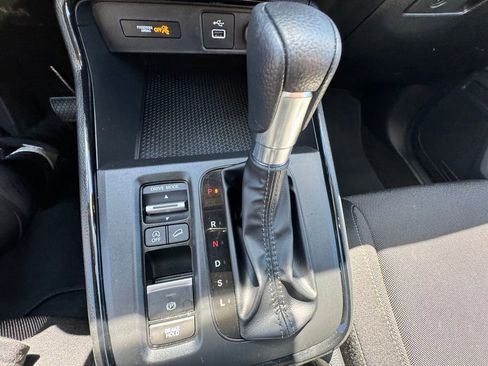 Used 2024 Honda CR-V LX image 12