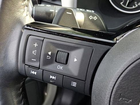 Used 2021 Nissan Rogue SL image 22