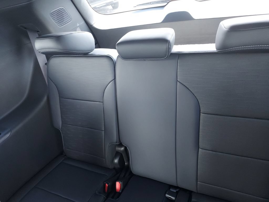 New 2026 Buick Enclave Sport Touring w/ Power Package FWD image 24