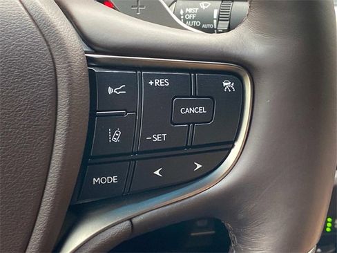 Used 2019 Lexus ES 350 w/ Premium Package image 21