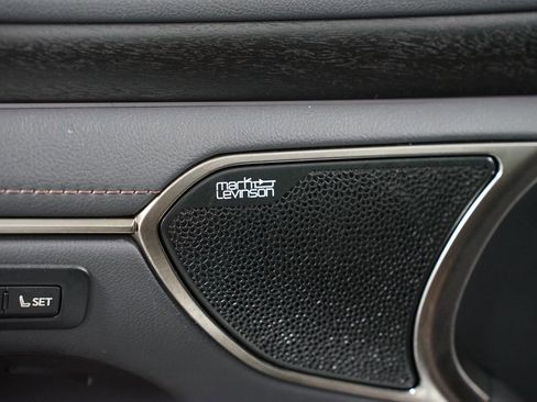 Used 2024 Lexus ES 350 Ultra Luxury w/ Accessory Package (Z2) image 35