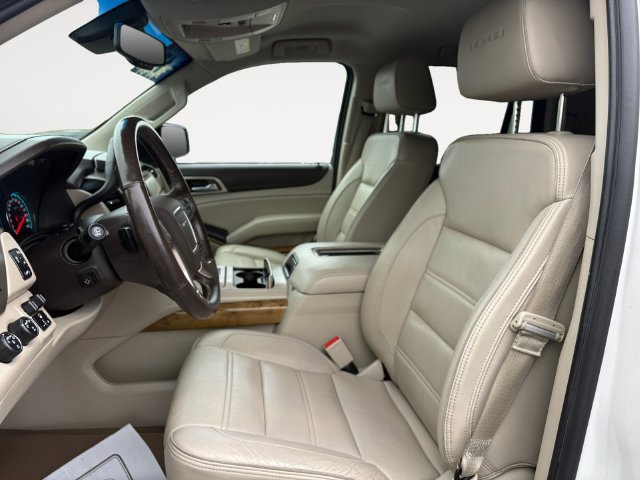 Used 2017 GMC Yukon Denali AWD/4WD image 9
