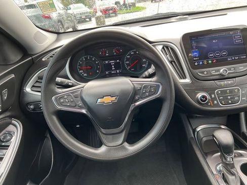 Used 2024 Chevrolet Malibu LT image 59