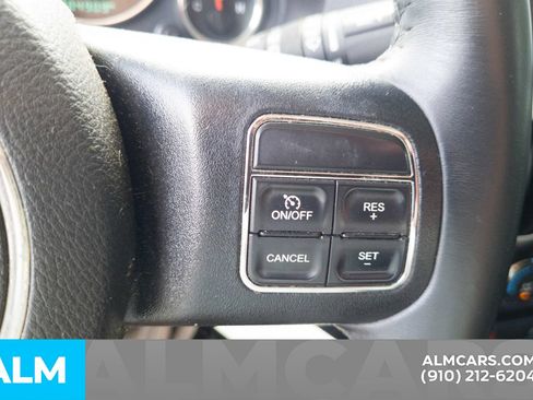 Used 2016 Jeep Wrangler Unlimited Sahara AWD/4WD image 10