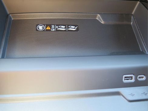 New 2026 Chevrolet Suburban LT w/ Comfort Package RWD image 13