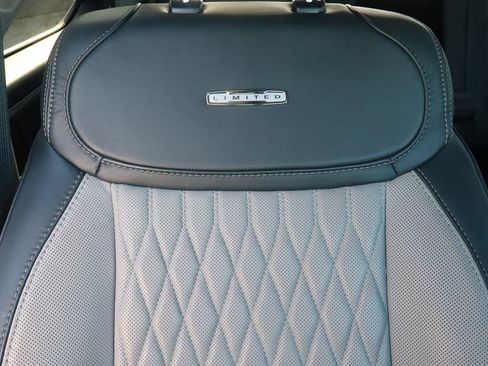 Used 2022 Ford F150 Limited image 39