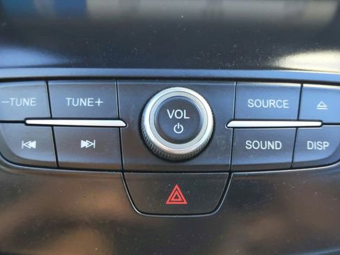 Used 2018 Ford Escape SE w/ SE Sport Appearance Package image 27