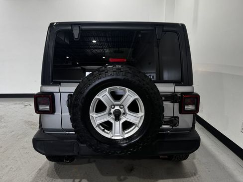 Used 2019 Jeep Wrangler Unlimited Sport S image 22