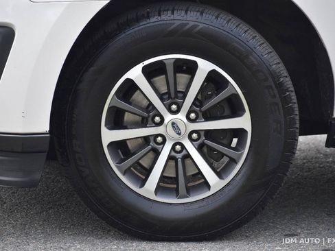 Used 2018 Ford Expedition Max XLT w/ Equipment Group 202A AWD/4WD image 39