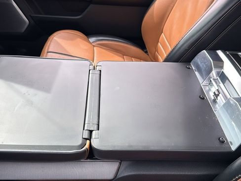 Used 2021 Ford F150 Platinum w/ FX4 Off-Road Package image 26