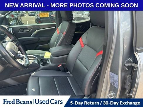 Used 2023 Chevrolet Colorado Z71 w/ Z71 Convenience Package 2 AWD/4WD image 8