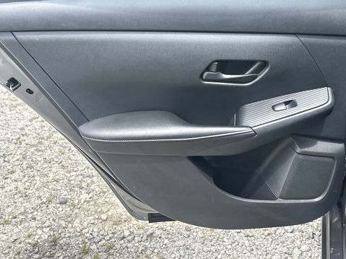 Used 2024 Nissan Sentra SV FWD image 21