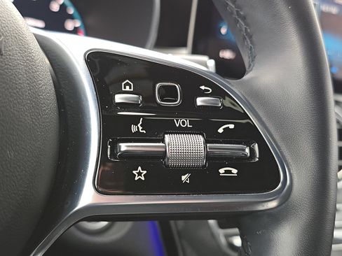 Used 2023 Mercedes-Benz GLC 300 4MATIC Coupe image 18