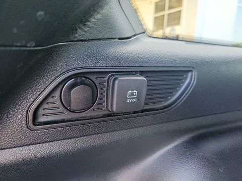 Used 2023 Jeep Grand Cherokee Altitude RWD image 10