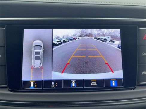 Used 2024 Buick Enclave Premium image 25