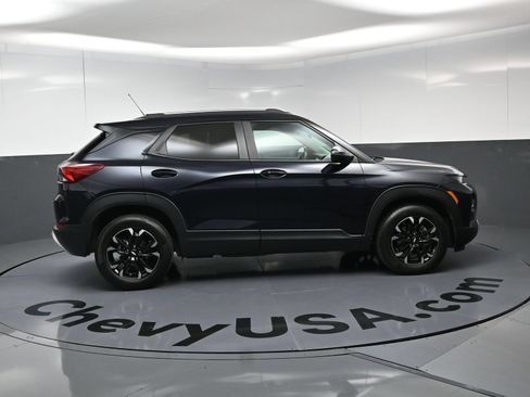 Used 2021 Chevrolet TrailBlazer LT w/ Convenience Package FWD image 10
