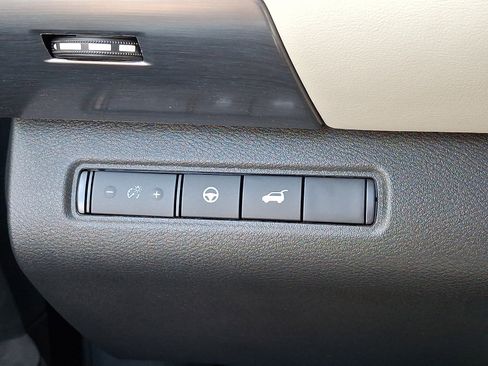 New 2026 Nissan Pathfinder SL w/ SL Premium Package AWD/4WD image 19