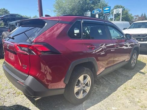 Used 2022 Toyota RAV4 XLE w/ Convenience Package AWD/4WD image 5