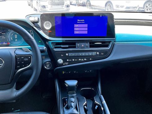 Used 2025 Lexus ES 300h w/ Premium Package FWD image 7