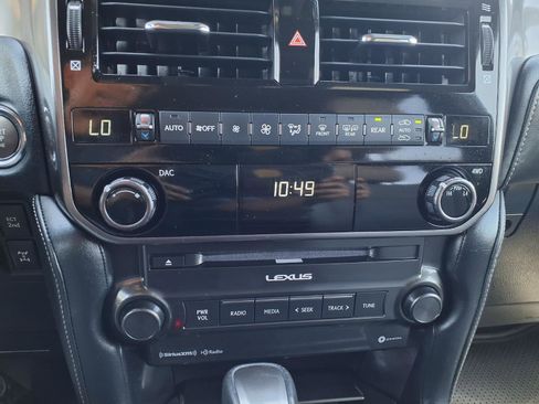 Used 2023 Lexus GX 460 w/ Black Line Special Edition AWD/4WD image 26