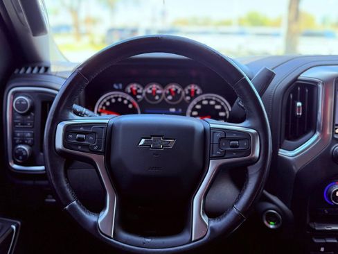 Used 2021 Chevrolet Silverado 1500 RST image 19