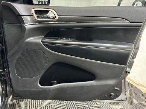 Used 2015 Jeep Grand Cherokee Limited AWD/4WD image 10