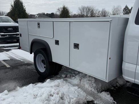 New 2025 Ford F450 XL w/ XL Chrome Package image 6