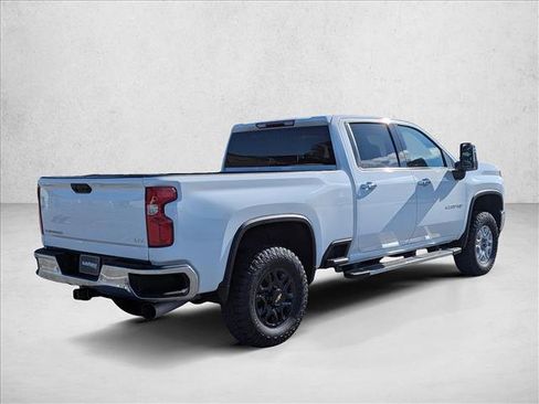 Used 2023 Chevrolet Silverado 2500 LTZ w/ Safety Package AWD/4WD image 5