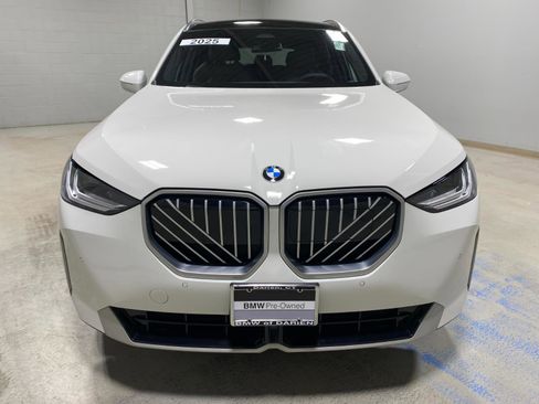 Used 2025 BMW X3 xDrive30i w/ Convenience Package AWD/4WD image 3