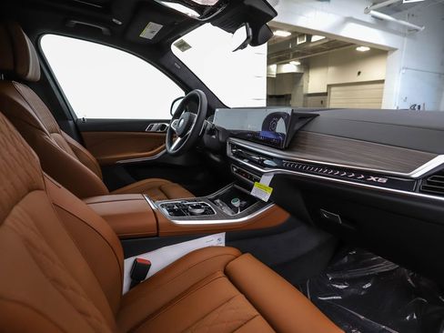 New 2026 BMW X5 xDrive40i w/ Executive Package AWD/4WD image 30