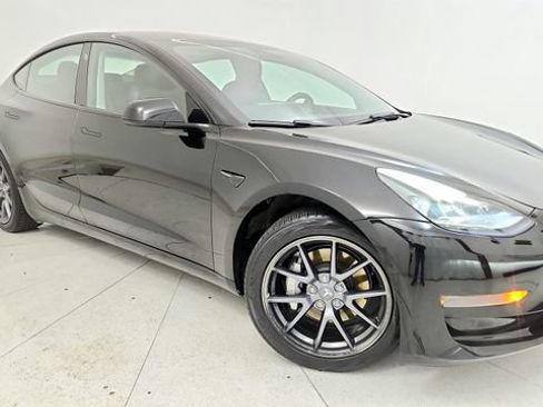 Used 2022 Tesla Model 3 RWD image 16