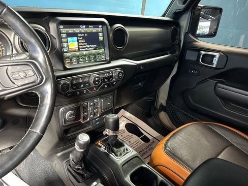 Used 2022 Jeep Gladiator Sport AWD/4WD image 26