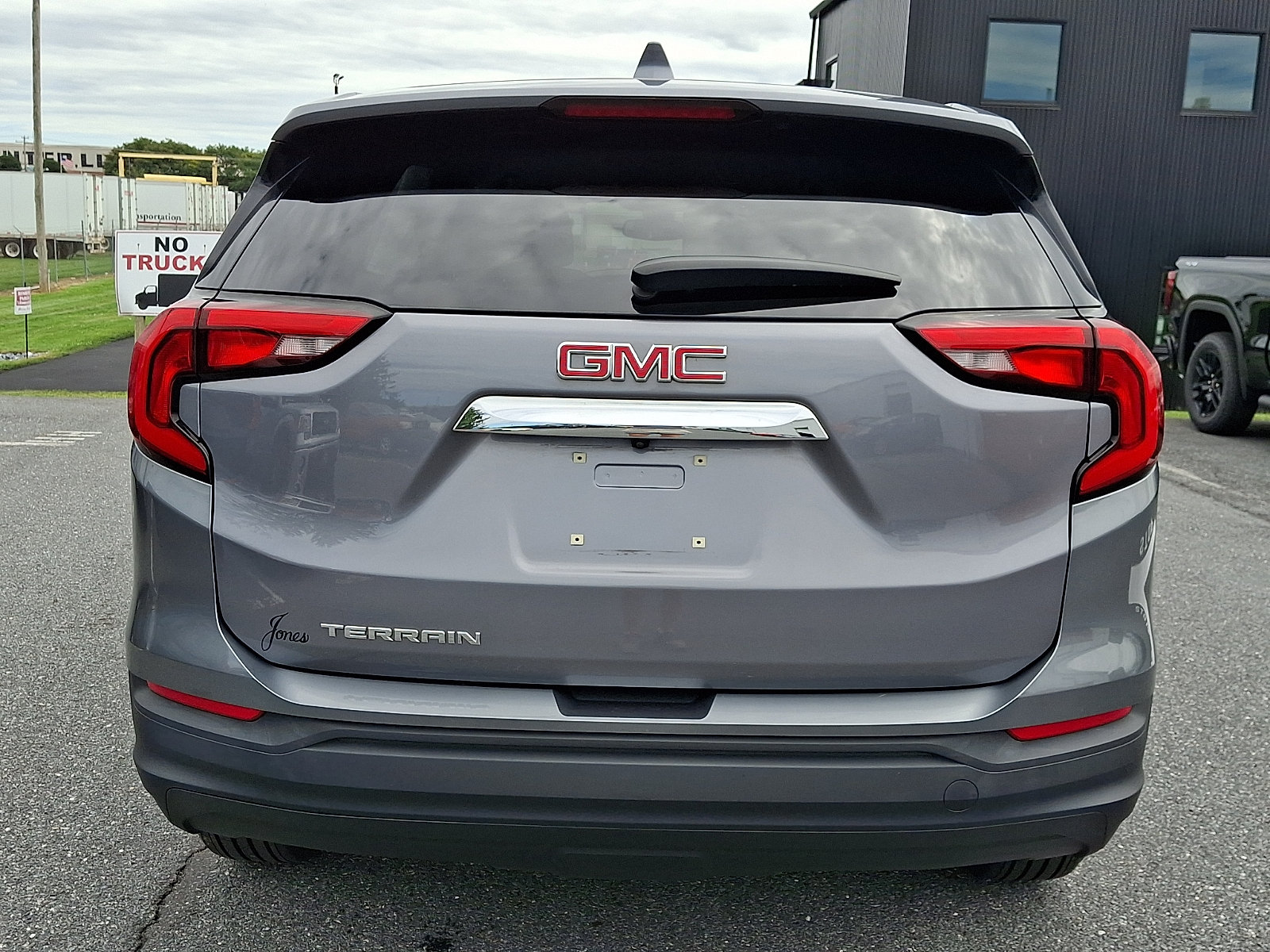 Used 2020 GMC Terrain SLE FWD image 5