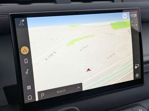 Used 2023 Land Rover Defender 130 X-Dynamic SE image 21