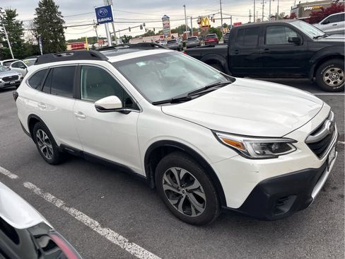 Used 2020 Subaru Outback Limited AWD/4WD image 2