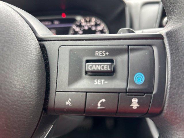 Used 2024 Nissan Rogue SV FWD image 19
