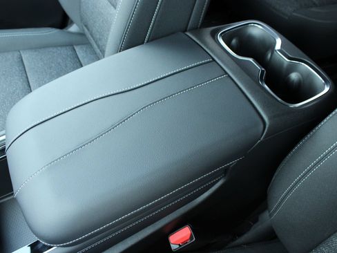 Used 2024 Chevrolet Traverse LT w/ LPO, Floor Liner Package AWD/4WD image 48