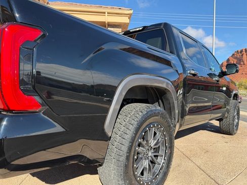 Used 2025 Toyota Tundra Limited image 24