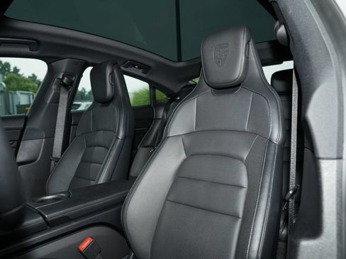 Certified 2025 Porsche Taycan 4S AWD/4WD image 23