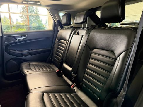Used 2015 Ford Edge SEL w/ Equipment Group 201A FWD image 17