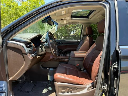 Used 2017 Chevrolet Tahoe Premier AWD/4WD image 10