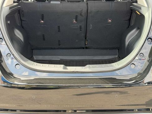 Used 2025 Nissan Leaf S FWD image 31